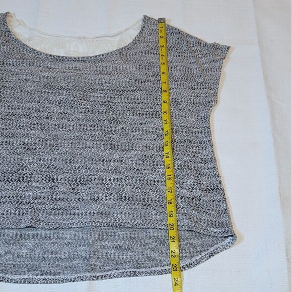 Massini Short Sleeved Knit Short Sleeved Sweater Lace Detail Size Large - Picture 6 of 9